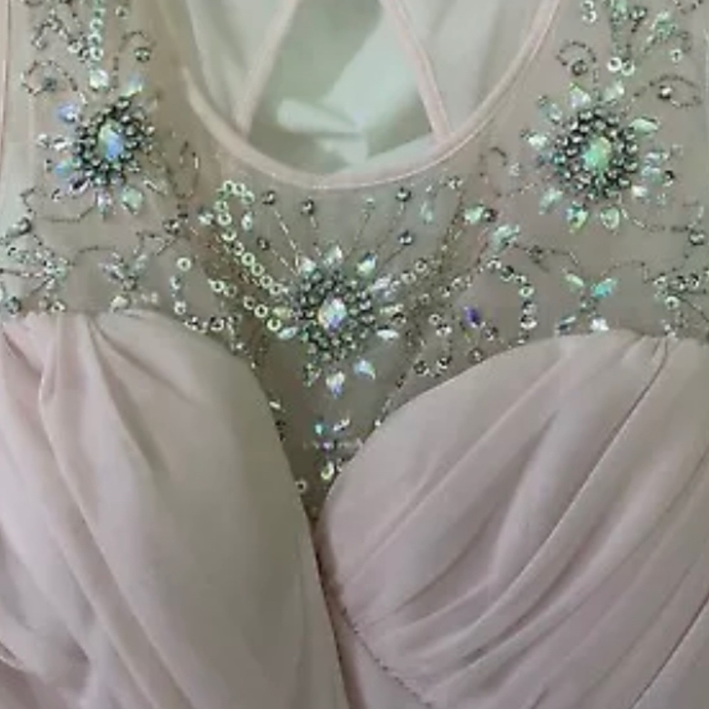 B Darlin Prom Homecoming Formal Dress Light Pink Color, Stone Décor Size 11/12
